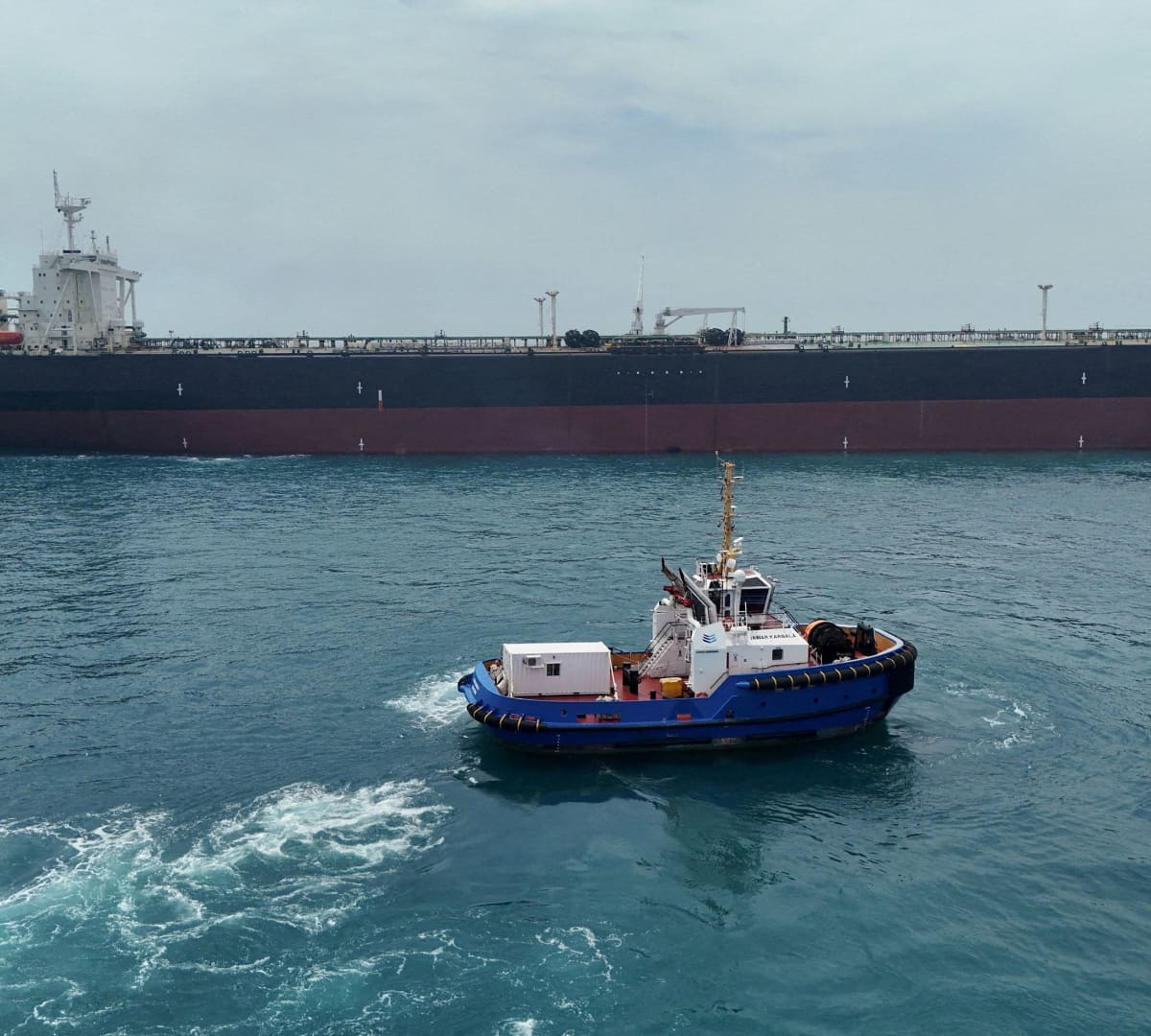 Oil prices fall as investors await 'toughest' U.S. sanctions on Iran