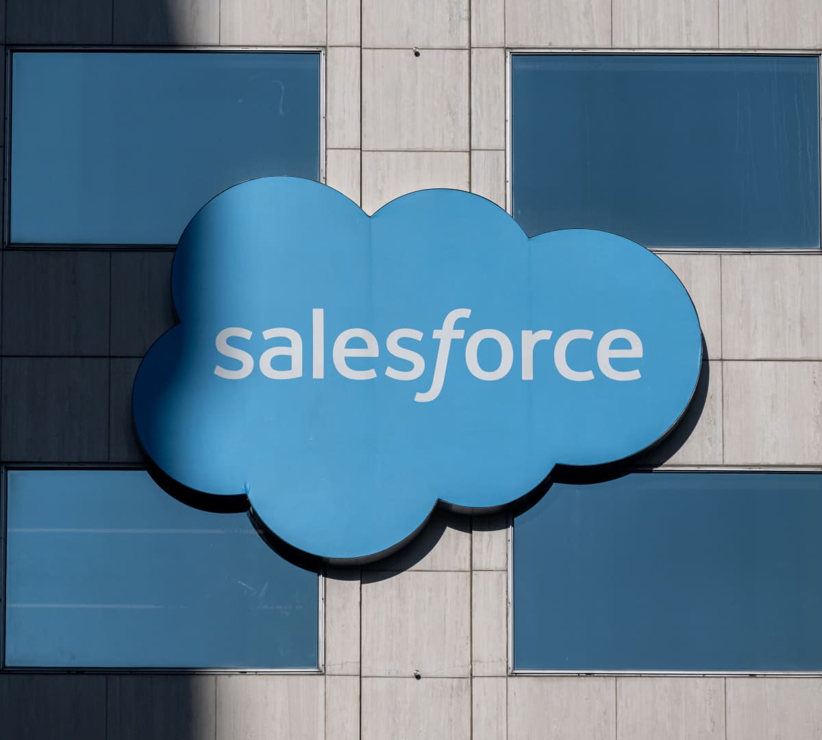 Salesforce leads software rally, rocketing 20% on track for second-best day ever