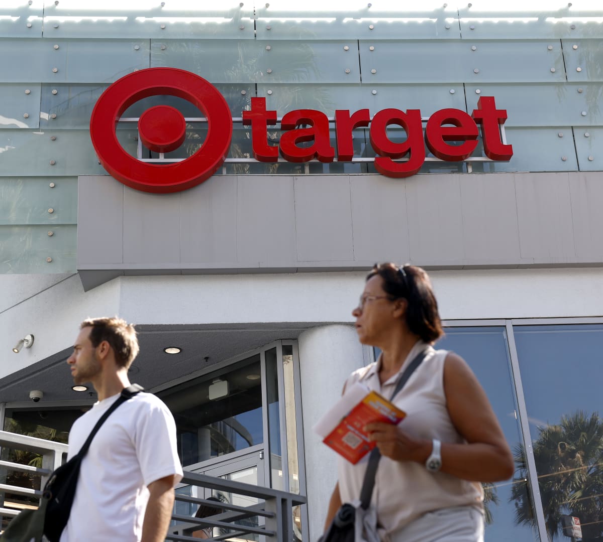 The 'choose your own adventure' earnings: Why retailers are handling tariff refunds so differently