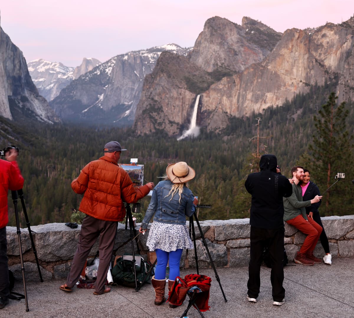 Trump administration weighs Yosemite land swap for private developer’s access road