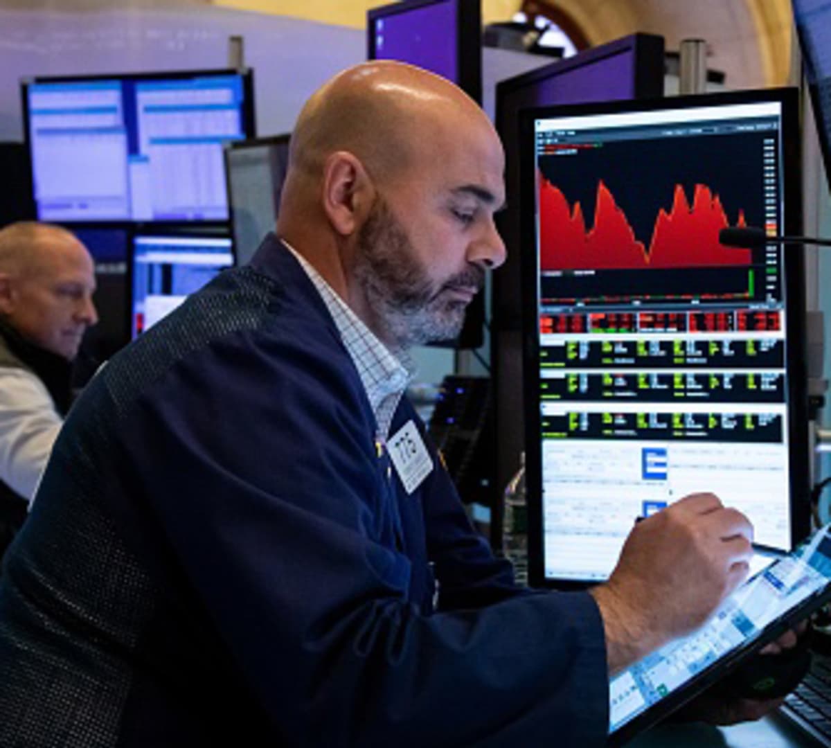 Global bond yields soar to multi-decade highs as Middle East turmoil reignites inflation fears