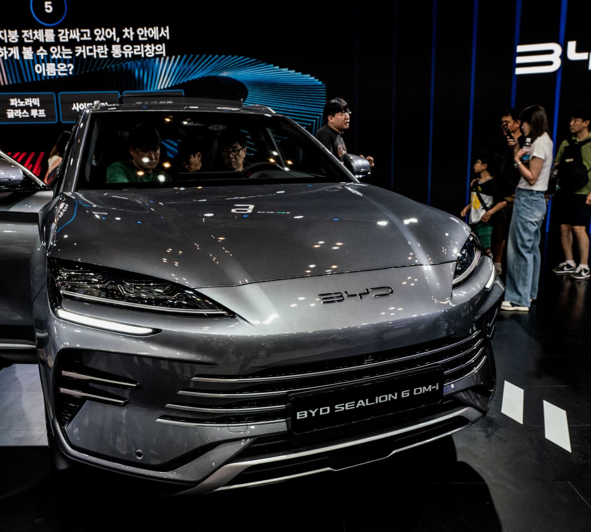 Automakers urge Congress to permanently ban Chinese connected vehicles in U.S.