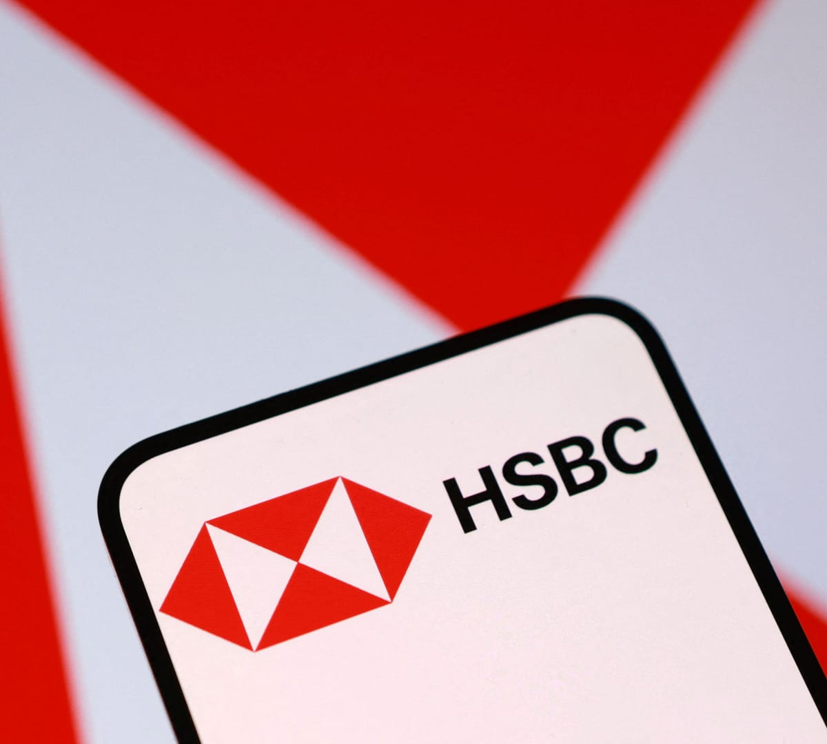 HSBC announces share buyback of up to $1 billion as third-quarter profit meets estimates